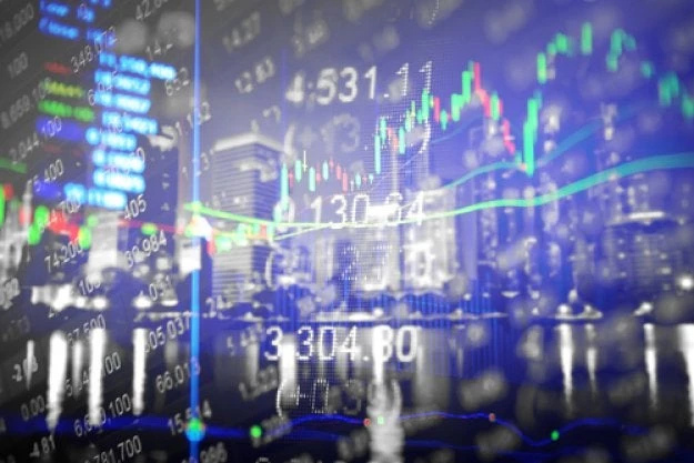 Σφυροκοπούν την Ελλάδα οι αγορές – Επιστροφή στο 2017 για τα ομόλογα